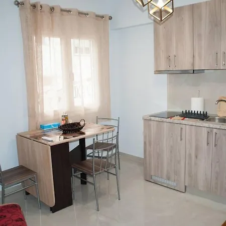 Apartment Mina's Spacious : June '23 Renovated