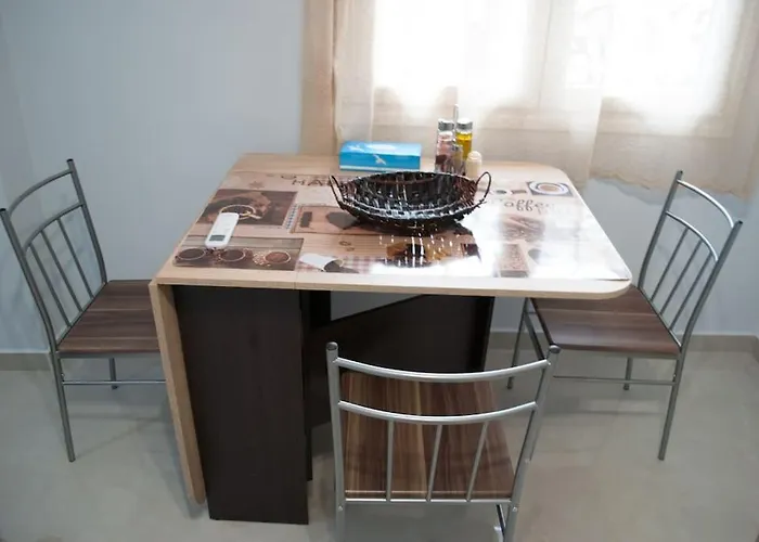 Mina's Spacious : June '23 Renovated Thessaloniki