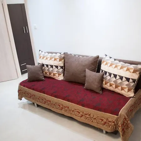 Mina's Spacious : June '23 Renovated Appartement